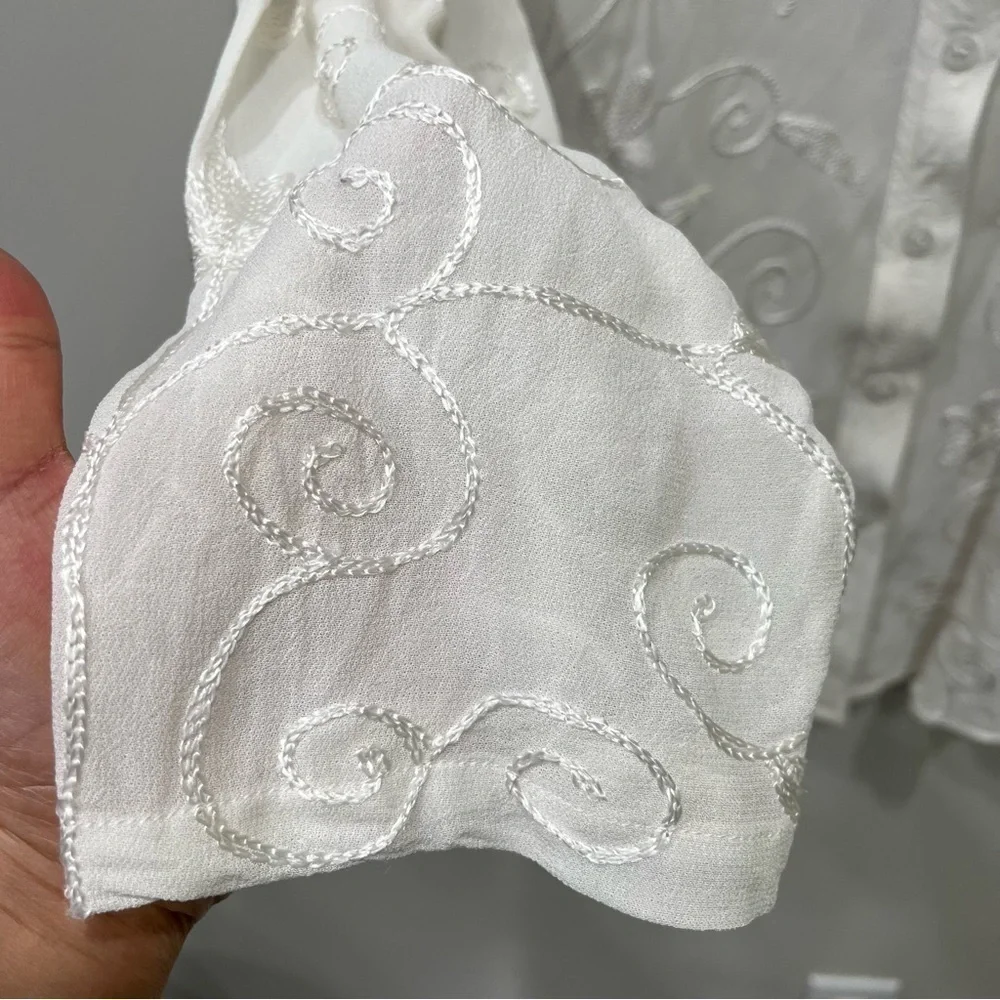 Soft Sorroundings Embroidered Button Down Top Women’s Size Large